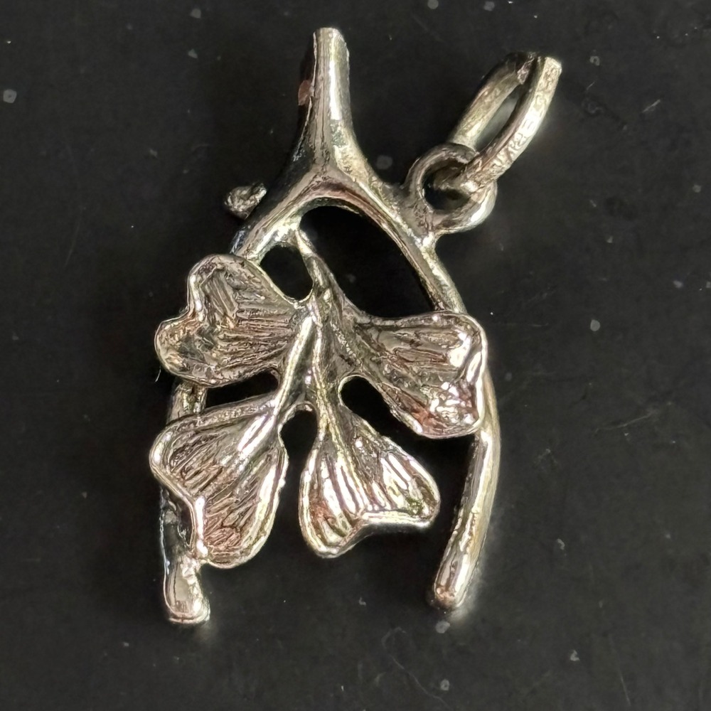 Vintage Silver Sterling 925 Wishbone Four Leaf Clover Luck Charm Pendant